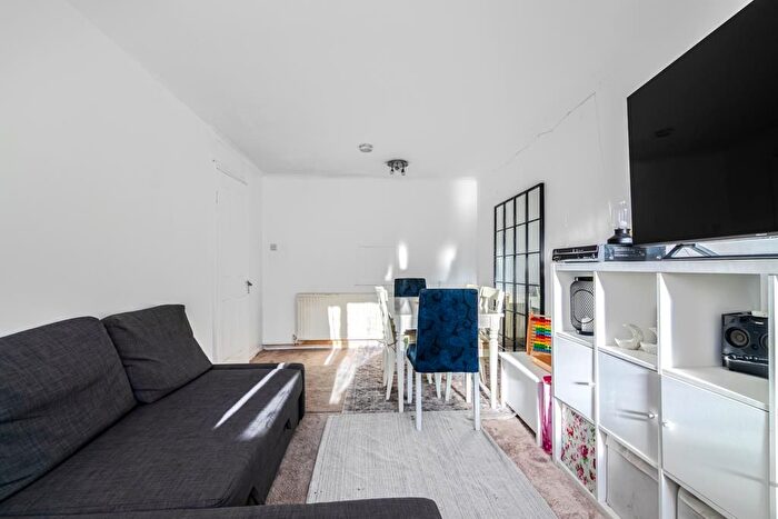 3 Bedroom Terraced House For Sale In White Hart Lane, London, N22