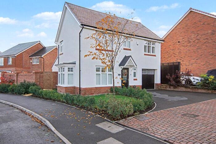 3 Bedroom Detached House For Sale In Adelie Road, Nuneaton, CV10