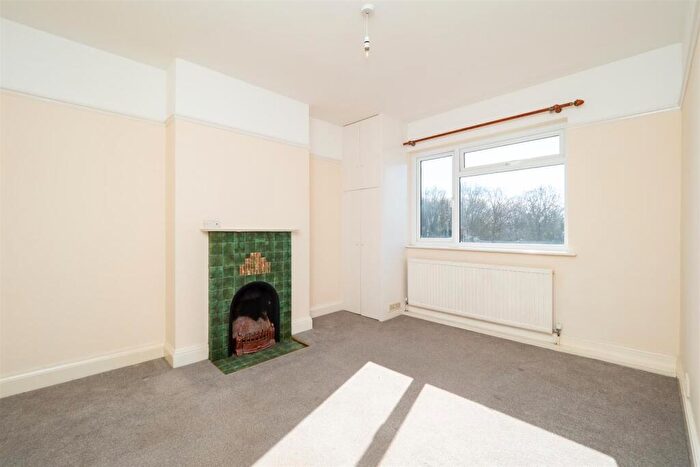 1 Bedroom Flat For Sale In Rosehill Avenue, Sutton, SM1