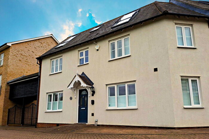 4 Bedroom Semi Detached House For Sale In Norton Place, Ramsden Heath, Billericay, CM11