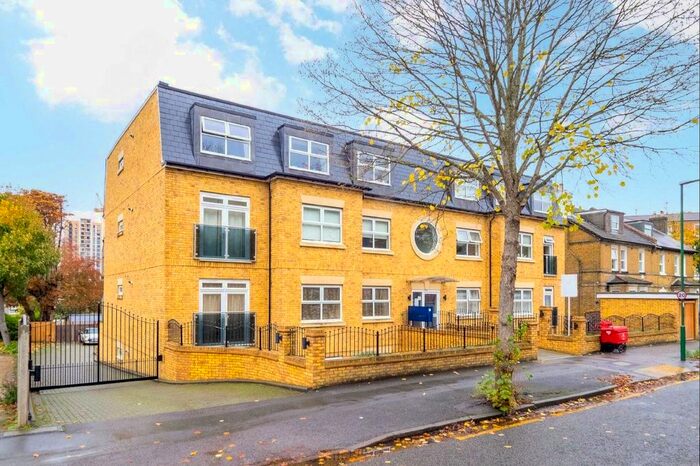 1 Bedroom Flat To Rent In Cavendish Road, Sutton, SM2