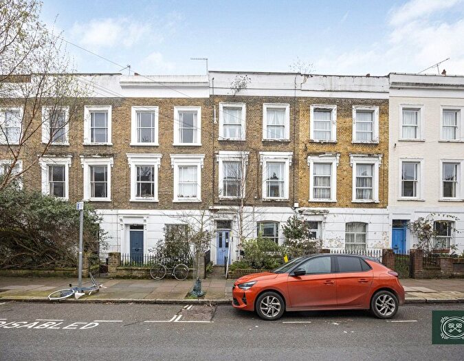 3 Bedroom Flat For Sale In Sussex Way, London, N7