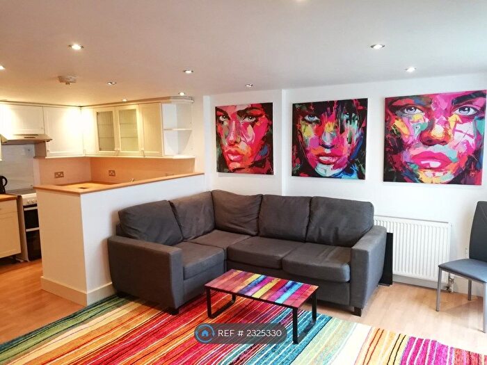 4 Bedroom Terraced House To Rent In Foundry Street, Brighton, BN1