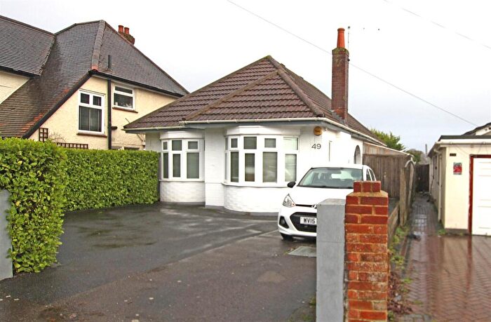 3 Bedroom Detached Bungalow For Sale In Castle Lane West, Bournemouth, BH9