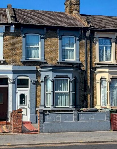3 Bedroom Terraced House To Rent In High Road Leyton, London, E10