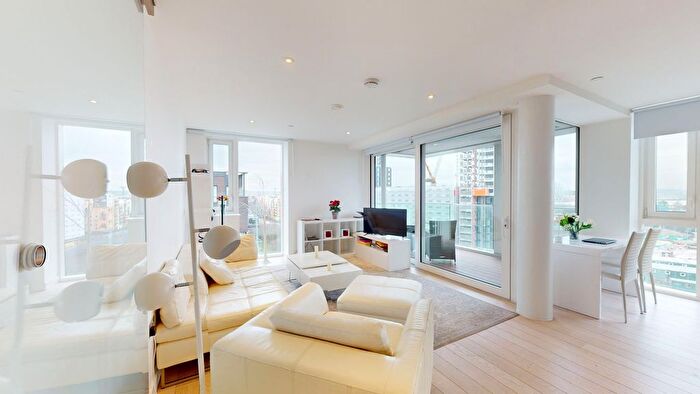 2 Bedroom Flat For Sale In Pilot Walk, Greenwich, London, SE10
