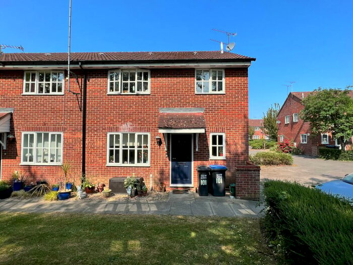 2 Bedroom End Of Terrace House To Rent In Gresley Close, Welwyn Garden City, AL8
