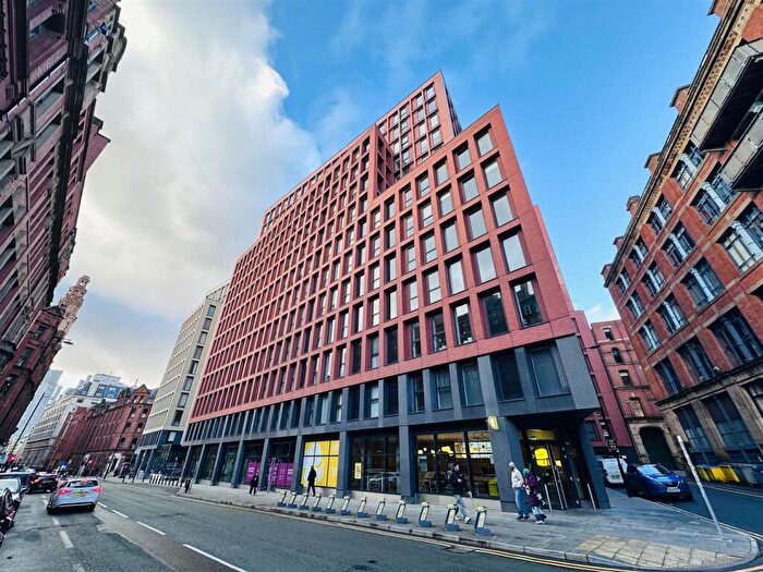 2 Bedroom Apartment To Rent In The Carding Building, Whitworth Street, Manchester, M1