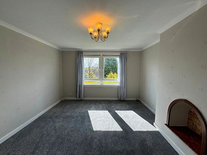 3 Bedroom Flat To Rent In Drum Brae Terrace, Drum Brae, Edinburgh, EH4