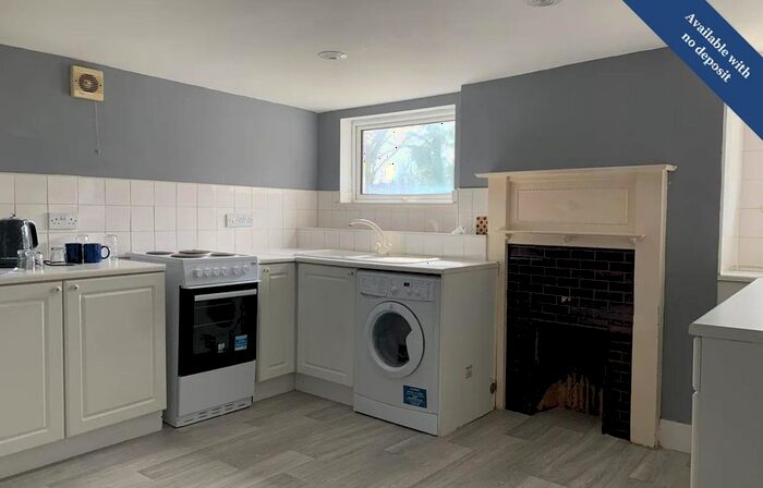 2 Bedroom Flat To Rent In Effingham Street, Ramsgate, CT11