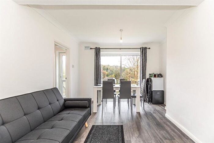 5 Bedroom Property To Rent In Hillside, Brighton, BN2