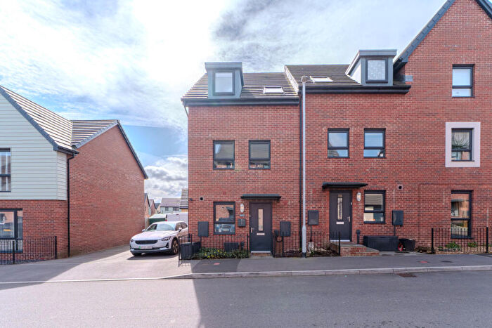 3 Bedroom End Of Terrace House For Sale In Mabey Drive, Chepstow, NP16