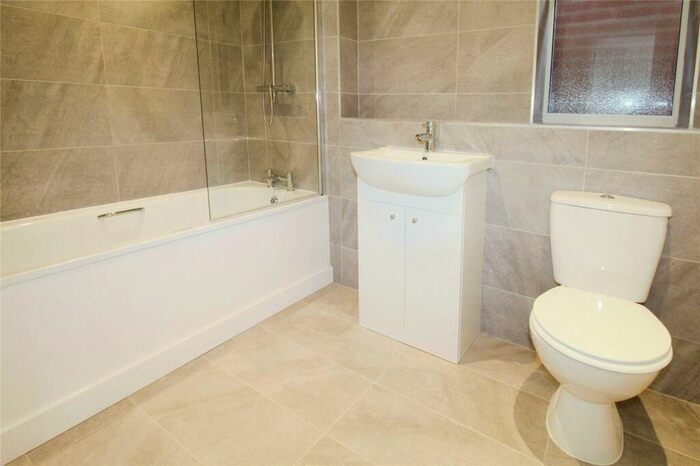 2 Bedroom Semi-Detached House For Sale In Junction Road, Totton, Southampton, Hampshire, SO40