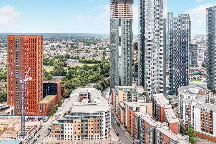 2 Bedroom Flat For Sale In City Road East, Manchester, M15