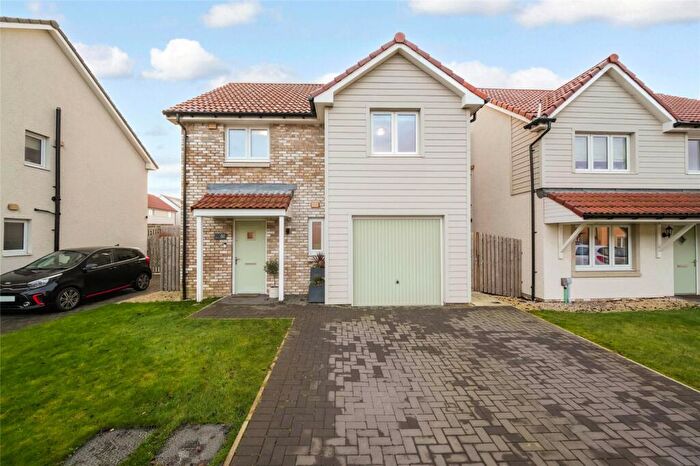 3 Bedroom Detached House For Sale In Blair Road, East Calder, Livingston, West Lothian, EH53