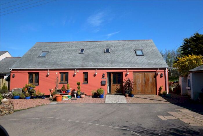 4 Bedroom House To Rent In Little Torrington, Devon, EX38