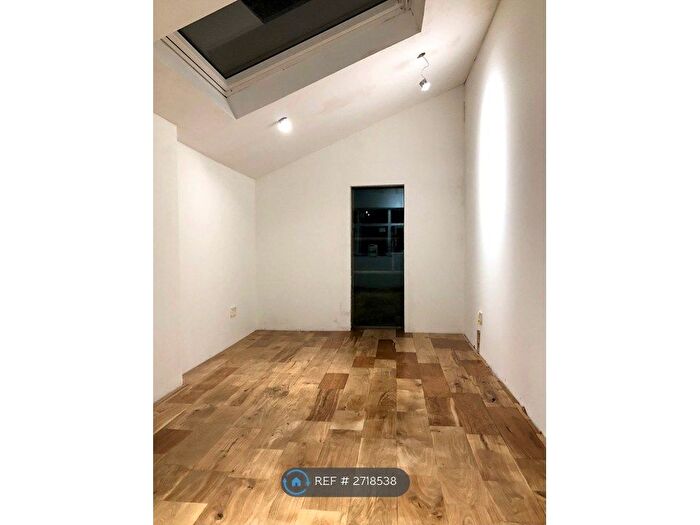 4 Bedroom Detached House To Rent In Trevenna Road, Bristol, BS3