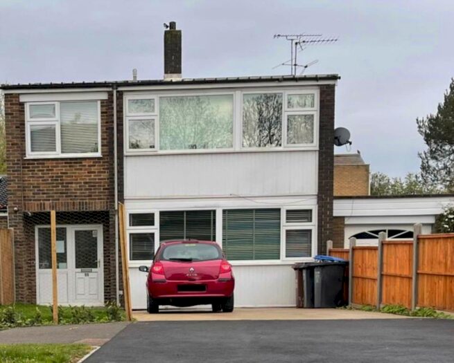 6 Bedroom Link Detached House To Rent In Bishops Rise, Hatfield, AL10