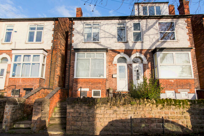 4 Bedroom Semi-Detached House To Rent In Lenton Boulevard, Lenton, Nottingham, NG7