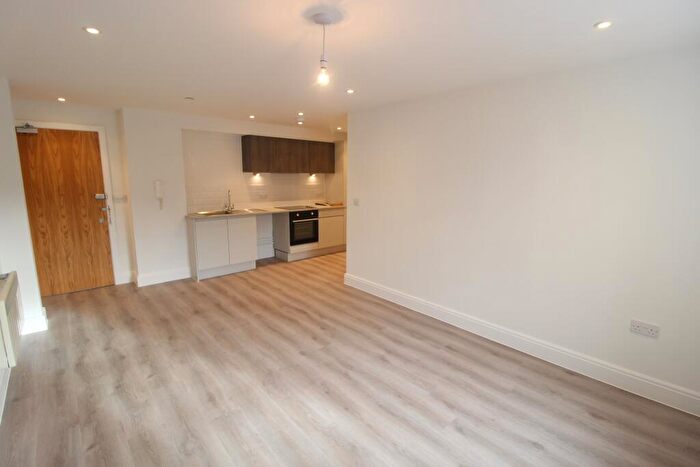 1 Bedroom Flat To Rent In Albert Road, Bournemouth, BH1