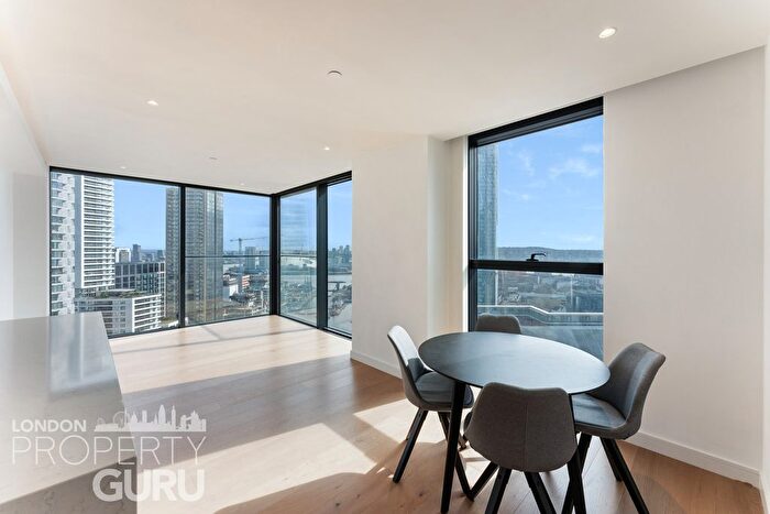 2 Bedroom Flat To Rent In South Quay, London, E14