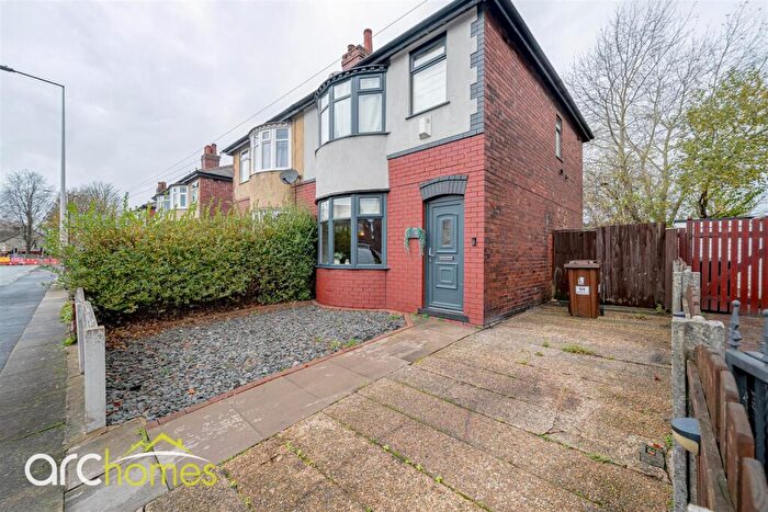 3 Bedroom Semi-Detached House For Sale In Gloucester Street, Atherton, Manchester, M46