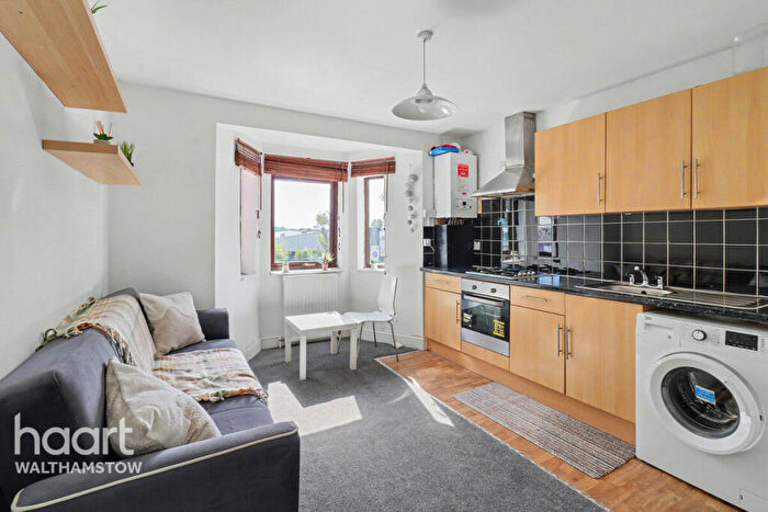 1 Bedroom Apartment For Sale In Blackhorse Lane, Walthamstow, E17