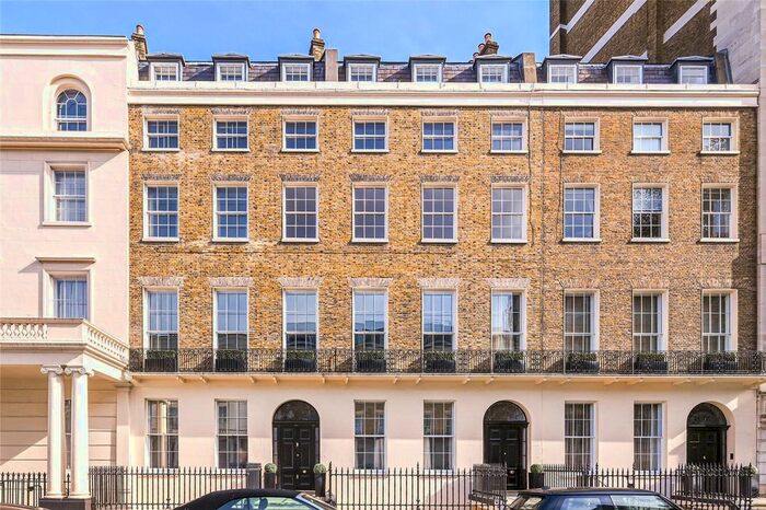 3 Bedroom Flat To Rent In Portland Place, London, W1B
