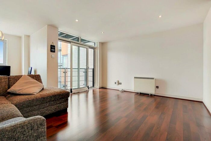 1 Bedroom Flat To Rent In Fishguard Way, Gallions Reach, London, E16