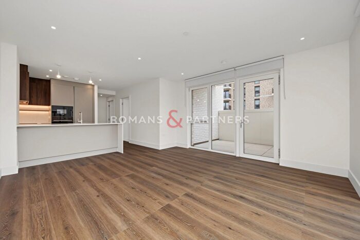 2 Bedroom Flat To Rent In Botanical Apartments, Bow Green, E3