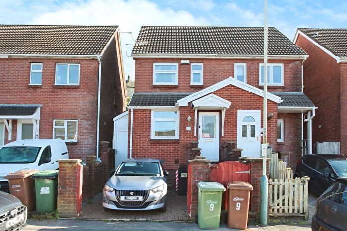 3 Bedroom Town House For Sale In Stanley Street, Senghenydd, Caerphilly, CF83