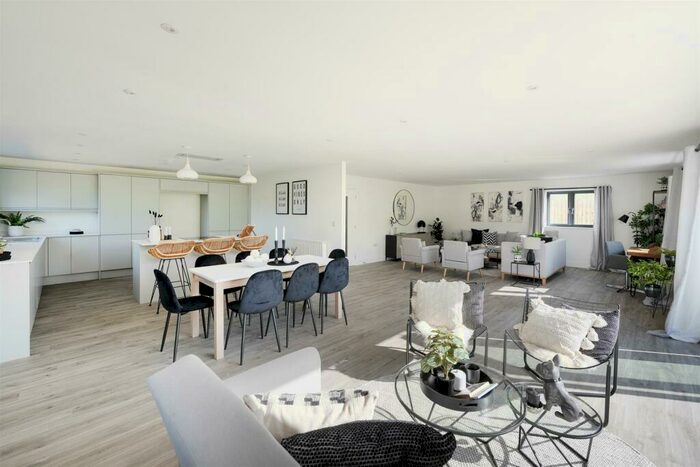 4 Bedroom Detached Bungalow For Sale In Pill Road, Abbots Leigh, Bristol, BS8