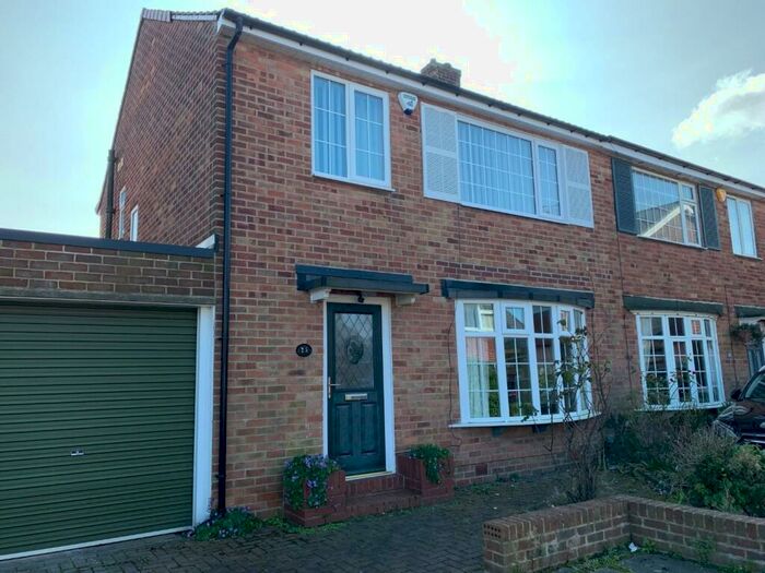 3 Bedroom Semi-Detached House To Rent In Cranbourne Grove, North Shields, NE30