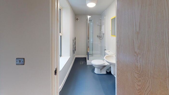 Studio To Rent In Queens Road, Bristol, BS8 - Photo 3