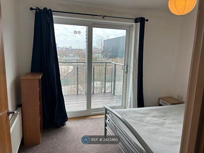 2 Bedroom Flat To Rent In The Waterfront, Manchester, M11