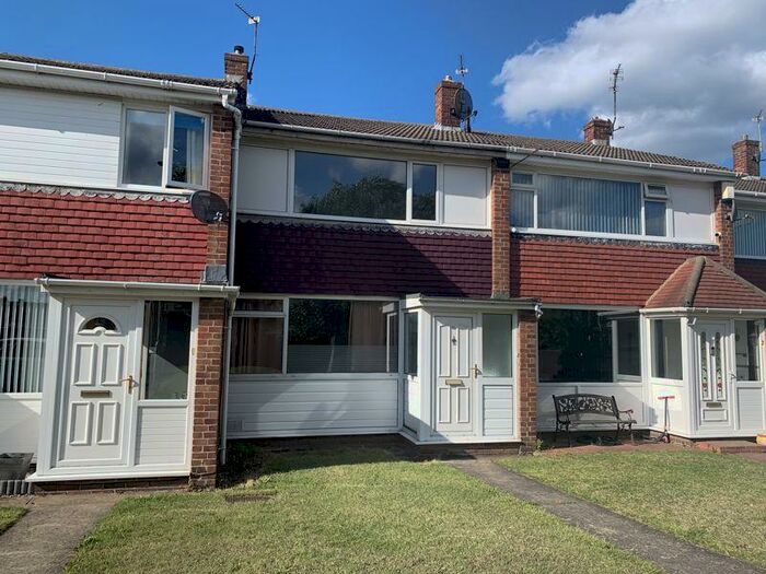 2 Bedroom House To Rent In Willow Crescent, Blyth, NE24