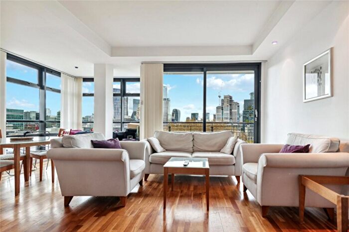 2 Bedroom Flat To Rent In City Road, Islington, EC1Y