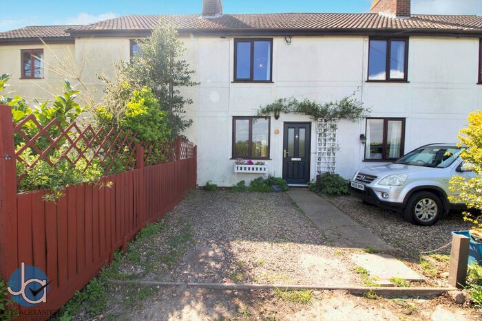 2 Bedroom Cottage For Sale In Fiddlers Hall, Tollesbury Road, Tollesbury, Maldon, CM9