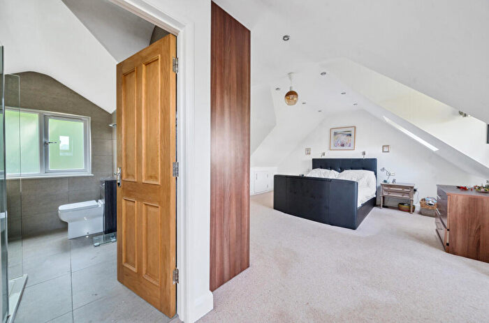 5 Bedroom Detached House For Sale In Grove Road, Godalming, Surrey, GU7