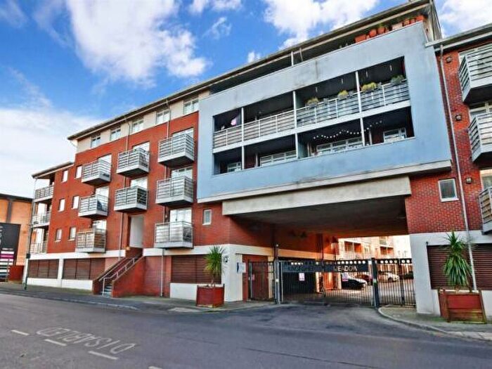 2 Bedroom Flat To Rent In Kingfisher Meadow, Maidstone, ME16