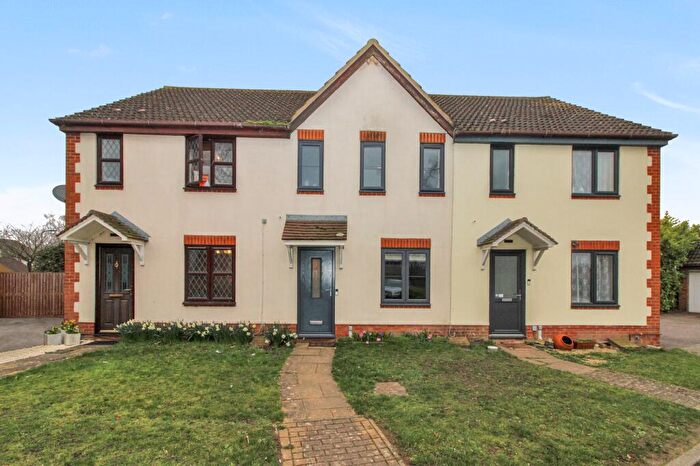 3 Bedroom Terraced House For Sale In Great Portway, Great Denham, MK40