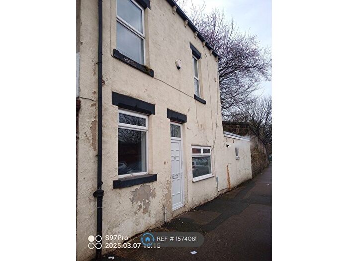 2 Bedroom Detached House To Rent In Stanley Road, Leeds, LS9