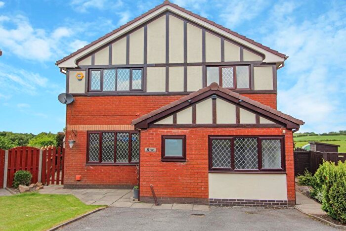 4 Bedroom Detached House For Sale In Creaton Way, Middleton, Manchester, M24