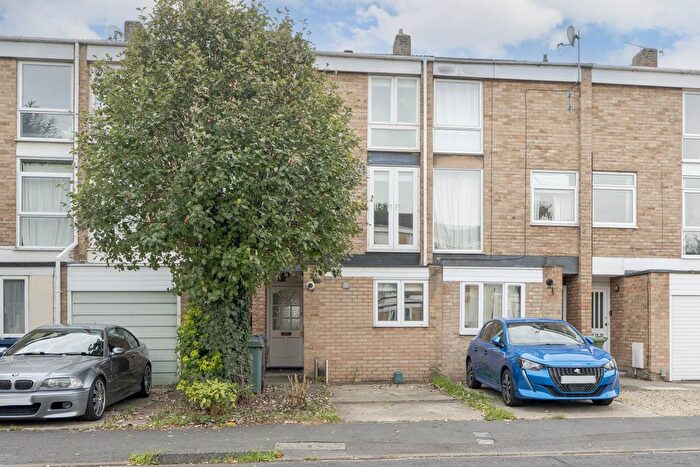 3 Bedroom Terraced House To Rent In Harefields, Oxford, Oxfordshire, OX2