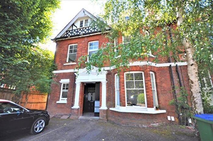 Studio To Rent In Bridge Road, East Molesey, KT8