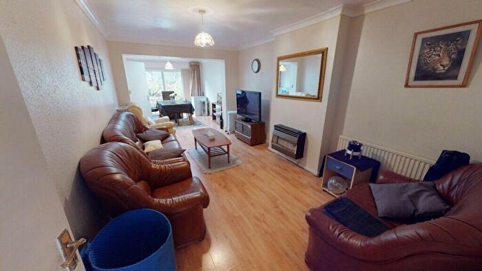 5 Bedroom Semi-Detached House To Rent In Frederick Road, Selly Oak, Birmingham, B29