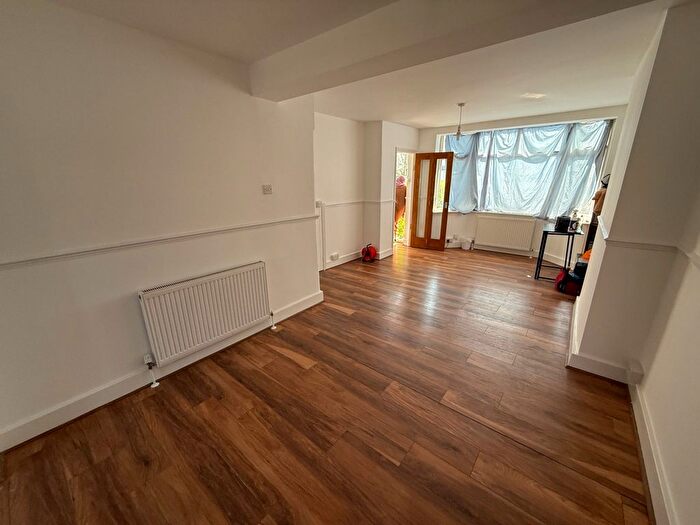 3 Bedroom Terraced House To Rent In Western Avenue, Dagenham, RM10