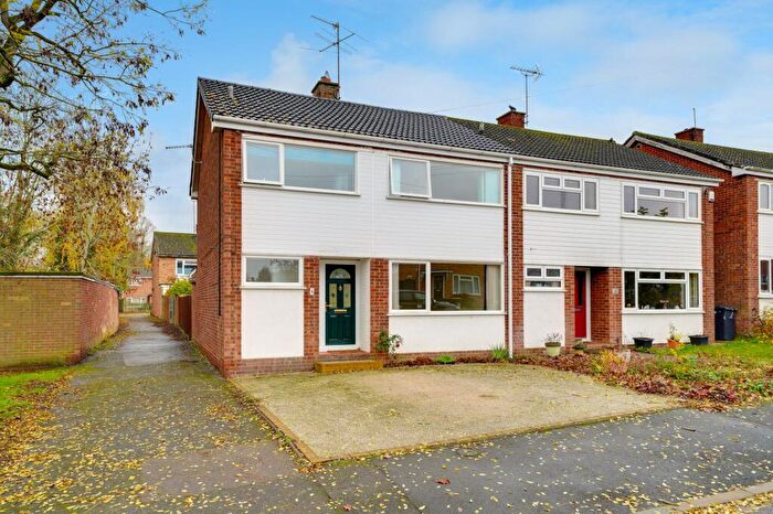 3 Bedroom End Of Terrace House To Rent In Wells Road, Riseley, MK44