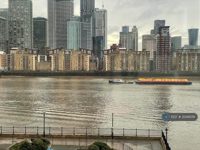 3 Bedroom Penthouse To Rent In Rodney Point, London, SE16