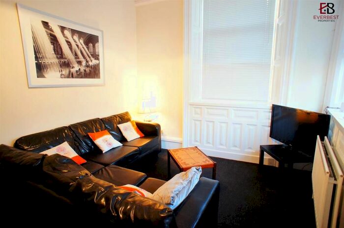 5 Bedroom Maisonette To Rent In Westgate Road, City Centre, Newcastle Upon Tyne, NE4